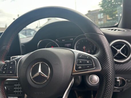 Mercedes-Benz A Class A 180 AMG LINE EXECUTIVE 16