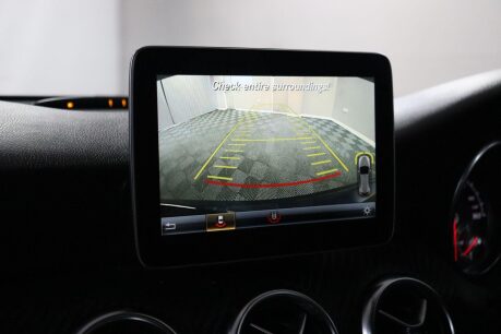 Mercedes-Benz A Class A 180 AMG LINE EXECUTIVE 38