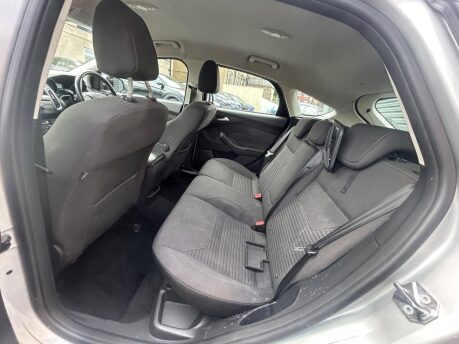 Ford Focus TITANIUM 11