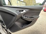 Ford Focus TITANIUM 15