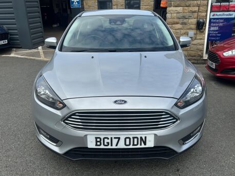 Ford Focus TITANIUM 4