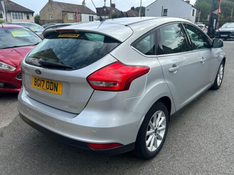 Ford Focus TITANIUM 9