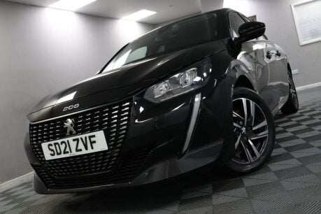 Peugeot 208 PURETECH ALLURE PREMIUM S/S 33