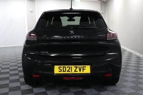 Peugeot 208 PURETECH ALLURE PREMIUM S/S 9