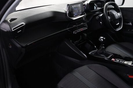 Peugeot 208 PURETECH ALLURE PREMIUM S/S 35