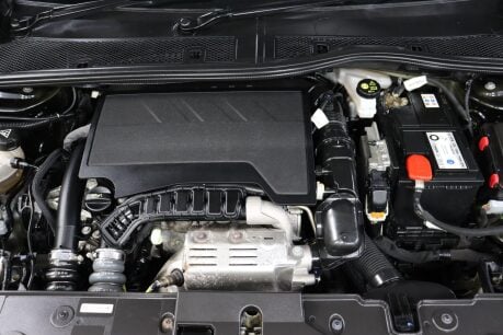 Peugeot 208 PURETECH ALLURE PREMIUM S/S 45