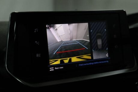 Peugeot 208 PURETECH ALLURE PREMIUM S/S 38