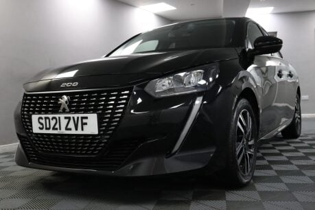 Peugeot 208 PURETECH ALLURE PREMIUM S/S 29