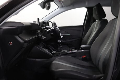 Peugeot 208 PURETECH ALLURE PREMIUM S/S 43