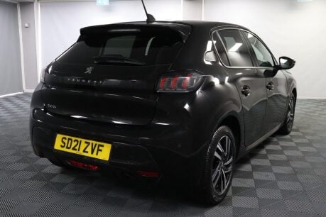 Peugeot 208 PURETECH ALLURE PREMIUM S/S 12