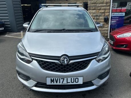 Vauxhall Zafira SRI 4