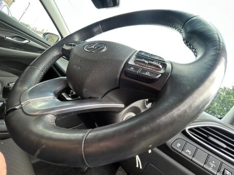 Hyundai i30 CRDI SE NAV 18