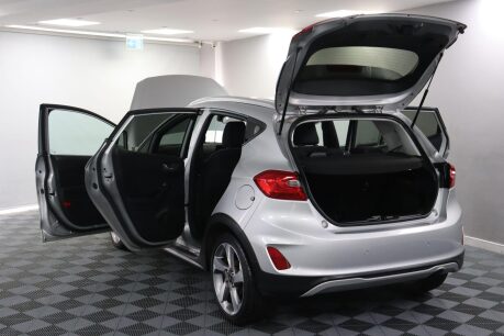 Ford Fiesta ACTIVE 1 16
