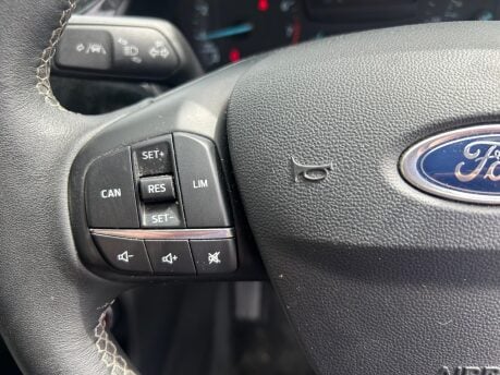 Ford Fiesta ACTIVE 1 13