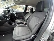 Ford Fiesta ACTIVE 1 19