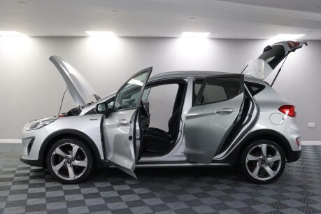 Ford Fiesta ACTIVE 1 19