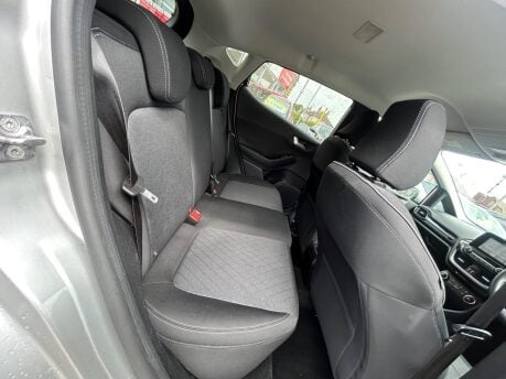 Ford Fiesta ACTIVE 1 12