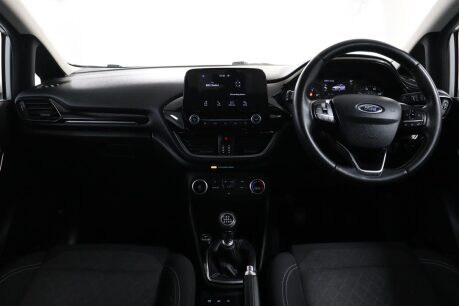 Ford Fiesta ACTIVE 1 24