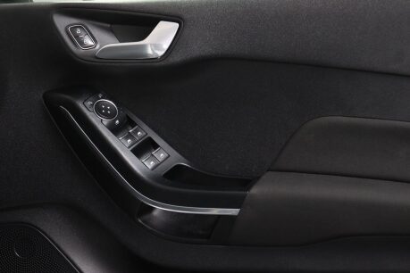 Ford Fiesta ACTIVE 1 26
