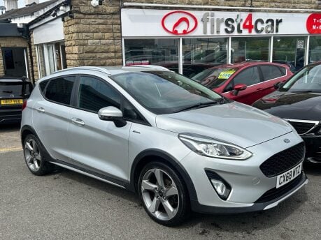 Ford Fiesta ACTIVE 1