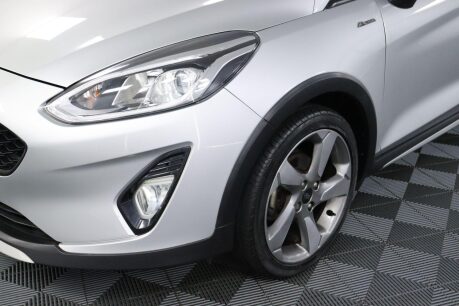 Ford Fiesta ACTIVE 1 42