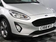 Ford Fiesta ACTIVE 1 10
