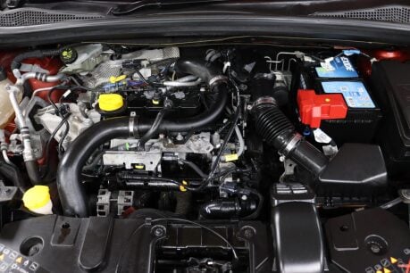 Renault Captur ICONIC TCE 33