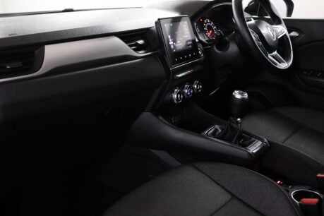 Renault Captur ICONIC TCE 28