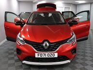 Renault Captur ICONIC TCE 9