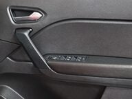 Renault Captur ICONIC TCE 32