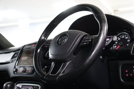 Volkswagen Touareg V6 R-LINE TDI BLUEMOTION TECHNOLOGY 12