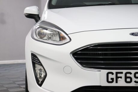 Ford Fiesta TITANIUM 25