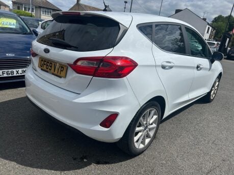 Ford Fiesta TITANIUM 9