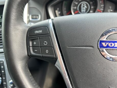 Volvo XC60 D4 SE NAV AWD 12