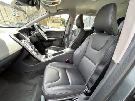 Volvo XC60 D4 SE NAV AWD 18