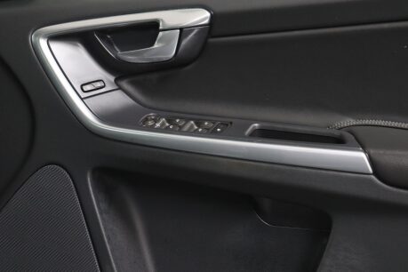 Volvo XC60 D4 SE NAV AWD 37