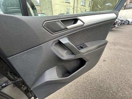 Volkswagen Tiguan MATCH TSI EVO DSG 17