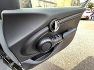 Mini Hatch COOPER D 14