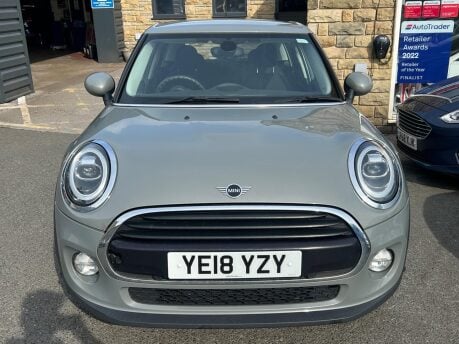 Mini Hatch COOPER D 4