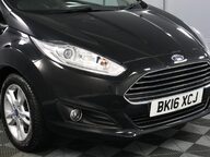 Ford Fiesta ZETEC 27