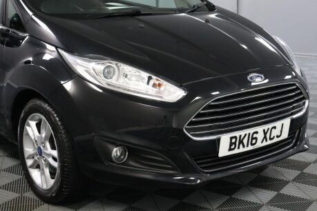 Ford Fiesta ZETEC 27