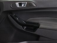 Ford Fiesta ZETEC 37