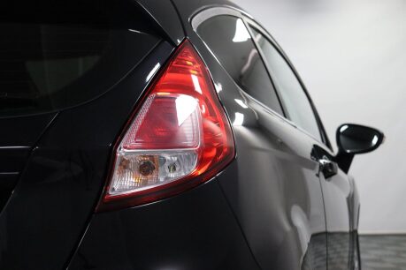 Ford Fiesta ZETEC 24