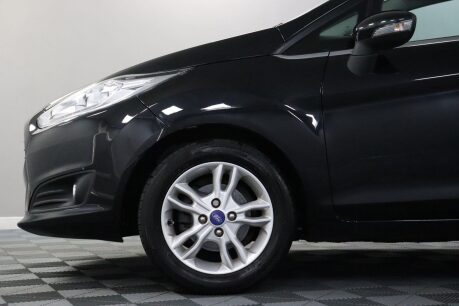 Ford Fiesta ZETEC 28