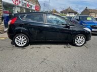 Ford Fiesta TITANIUM 8