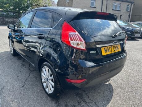 Ford Fiesta TITANIUM 6