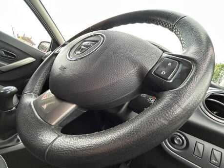 Dacia Sandero LAUREATE PRIME TCE 14