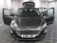 Ford Focus TITANIUM 8