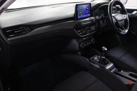 Ford Focus TITANIUM 34