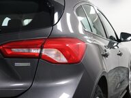 Ford Focus TITANIUM 23